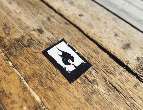 Écusson noir